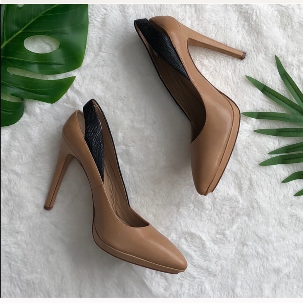 BCBG High Heels 9.5